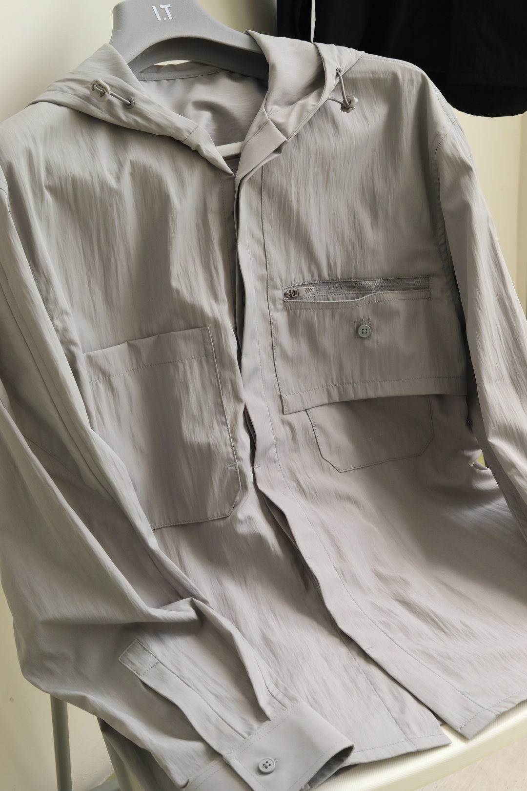 SS春夏新款，Yo*hji ya*ma风格技能双色卫衣。 清爽的春夏季风格，本体主料采用72%聚酯纤维➕