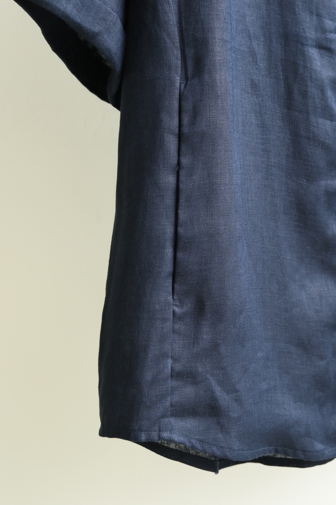 Louis Vuitton Summer Set: Lightweight Tencel Linen, Premium Hardware - Limited Edition 7 cmp i1745205402949 1611 0 5