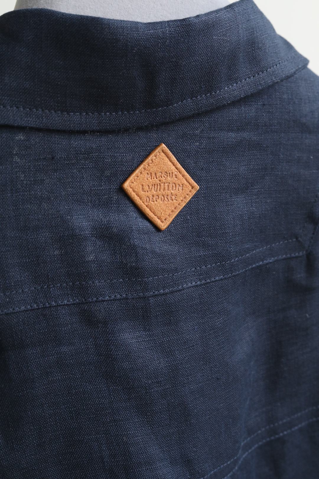 Louis Vuitton Summer Set: Lightweight Tencel Linen, Premium Hardware - Limited Edition 9 cmp i1745205411514 7037 0 7