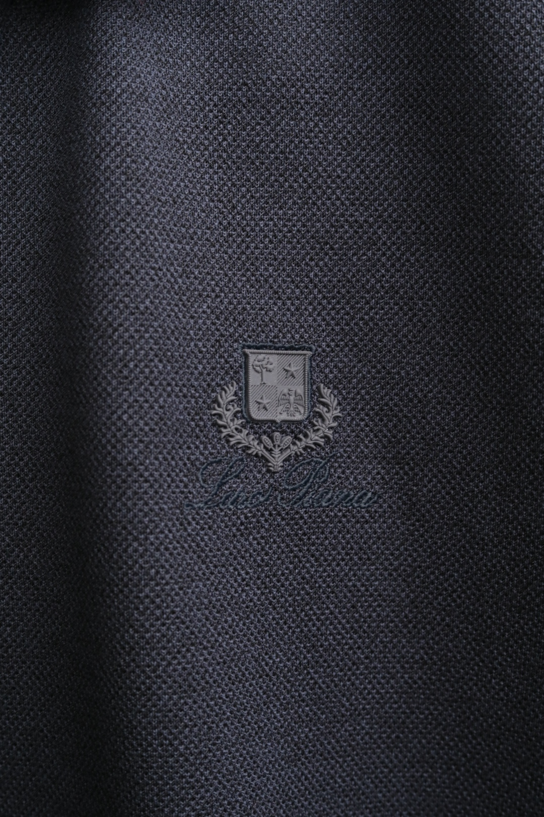 🔥 Loro Piana春夏款混纺针织🧶翻领 | 品质之选，清爽潇洒🔥**👕 **高品质面料**：精选5