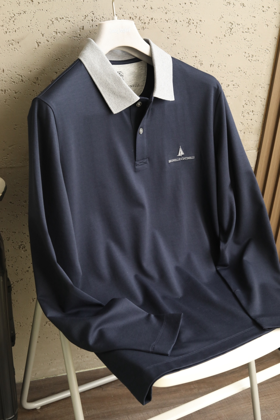 NEW# 🔥🔥🔥2026 SS春夏新款# 静奢风格B*C家双色长袖T恤。定织细纹肌理柔滑面料，75%长绒