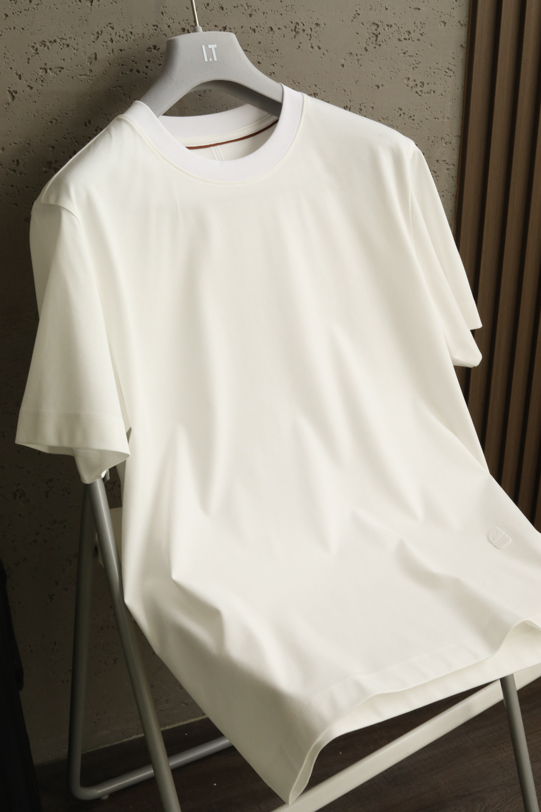 NEW DROP🍃2026 SS春夏新款｜静奢风格 意式浪漫｜B*rioni 双色短袖T恤 定织定染的超