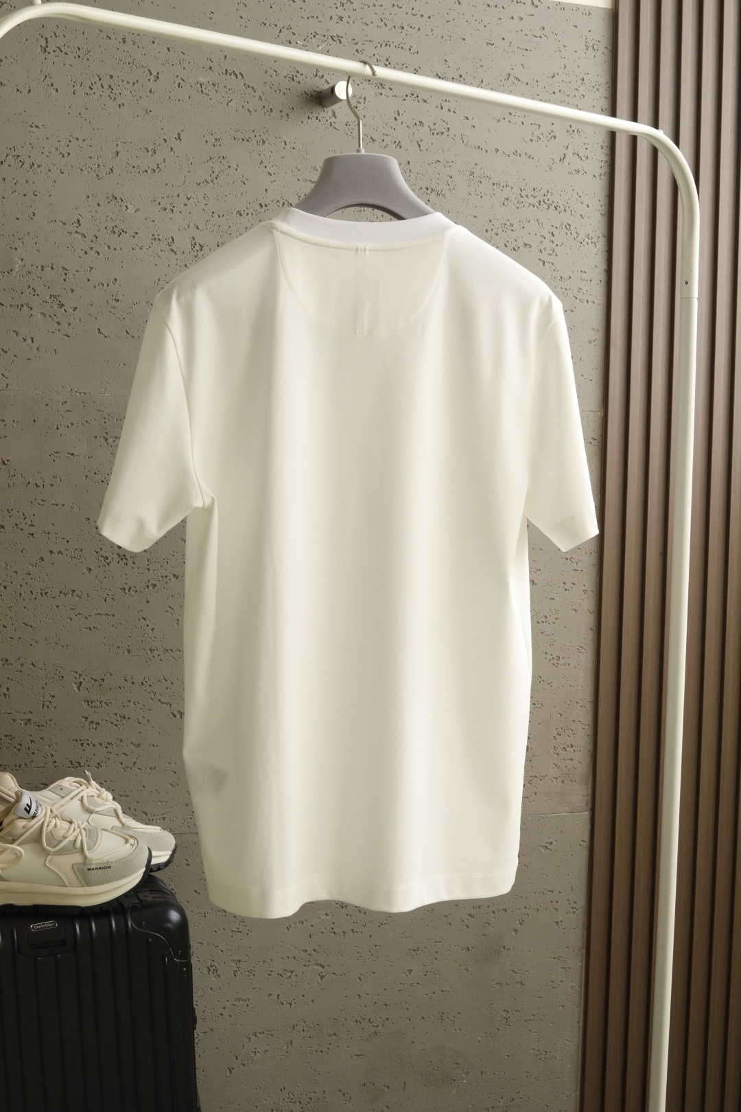 NEW DROP🍃2026 SS春夏新款｜静奢风格 意式浪漫｜B*rioni 双色短袖T恤 定织定染的超
