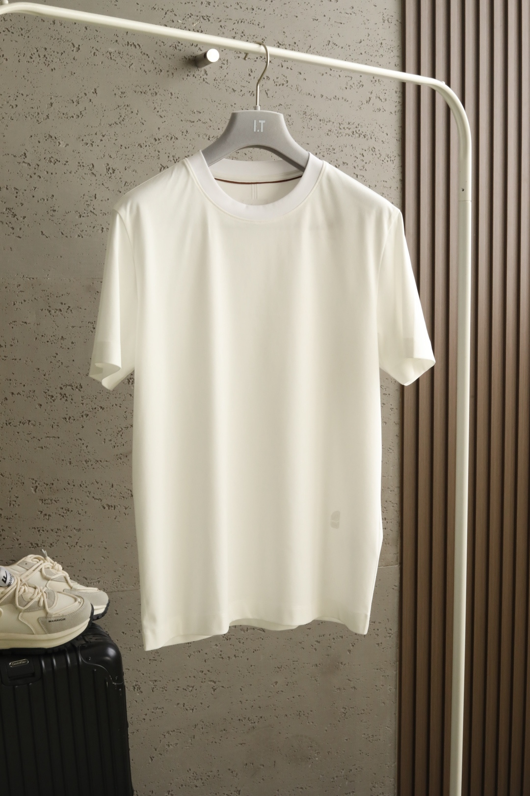 NEW DROP🍃2026 SS春夏新款｜静奢风格 意式浪漫｜B*rioni 双色短袖T恤 定织定染的超