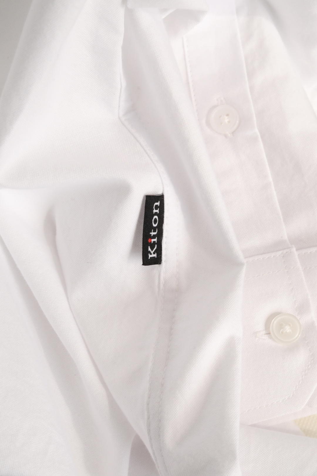 #意式静奢 老钱调性#KITON 2026 SS春夏 🆕 ARRIVAL主线系列，定织高支长绒棉结构触感