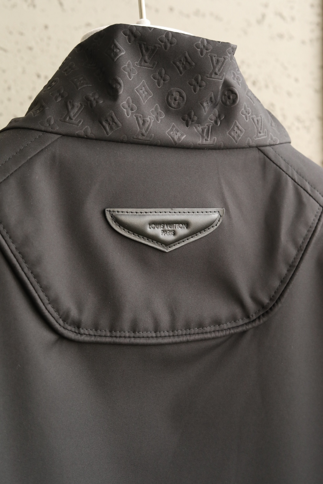 🔥🔥🔥2026年春款上新Lo*is Vu*tton路易*登 26年春夏新款马甲老花立体浮雕压花马甲背心，