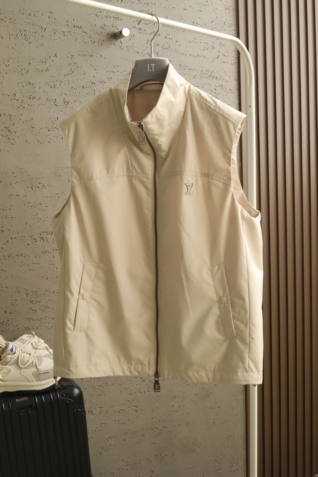 🔥🔥🔥2026年春款上新Lo*is Vu*tton路易*登 26年春夏新款马甲老花立体浮雕压花马甲背心，