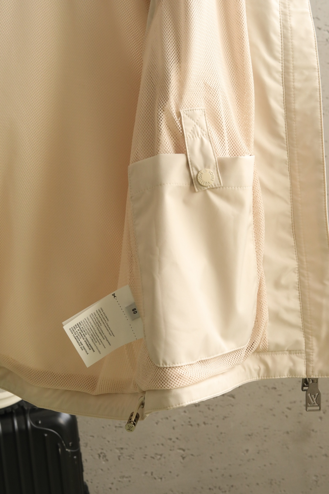 🔥🔥🔥2026年春款上新Lo*is Vu*tton路易*登 26年春夏新款马甲老花立体浮雕压花马甲背心，