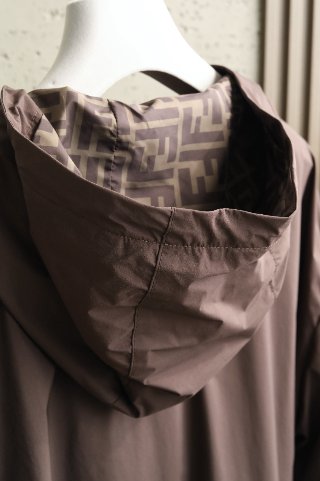 🔥🔥🔥2026年春款上新FE*DI 芬*迪 26春季新款夹克外套立体剪裁廓形版型上身显瘦帅气！衣身印双F