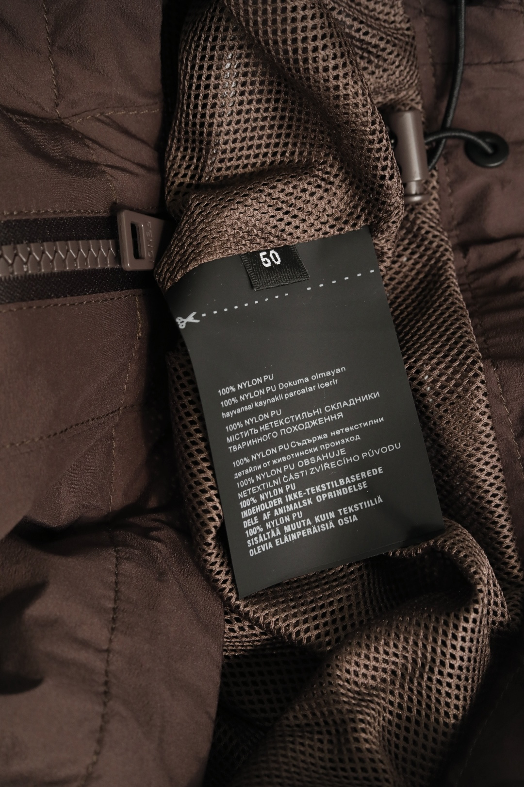 🔥🔥🔥2026年春款上新FE*DI 芬*迪 26春季新款夹克外套立体剪裁廓形版型上身显瘦帅气！衣身印双F