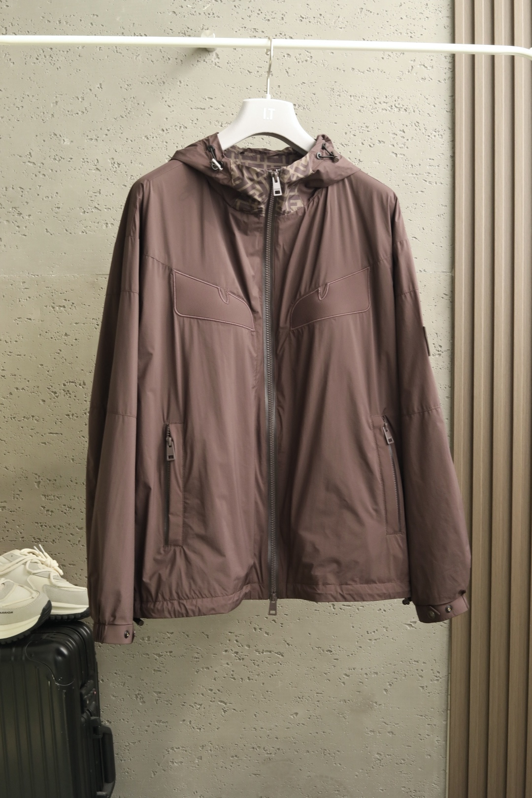 🔥🔥🔥2026年春款上新FE*DI 芬*迪 26春季新款夹克外套立体剪裁廓形版型上身显瘦帅气！衣身印双F