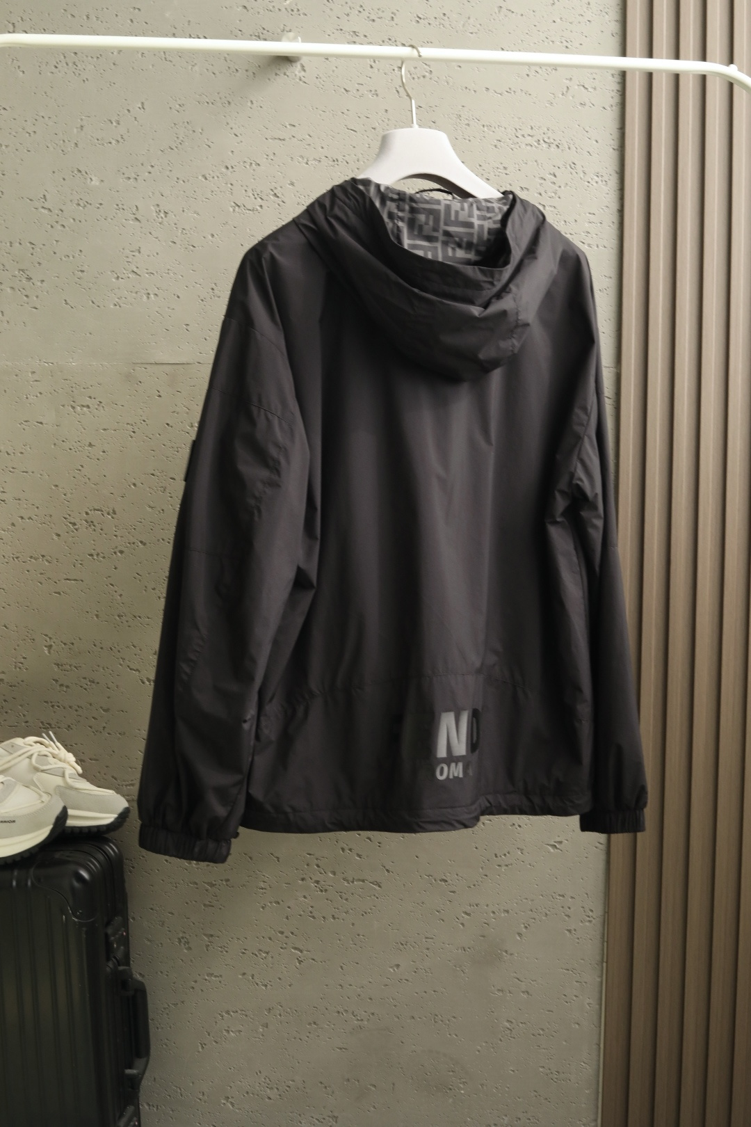 🔥🔥🔥2026年春款上新FE*DI 芬*迪 26春季新款夹克外套立体剪裁廓形版型上身显瘦帅气！衣身印双F