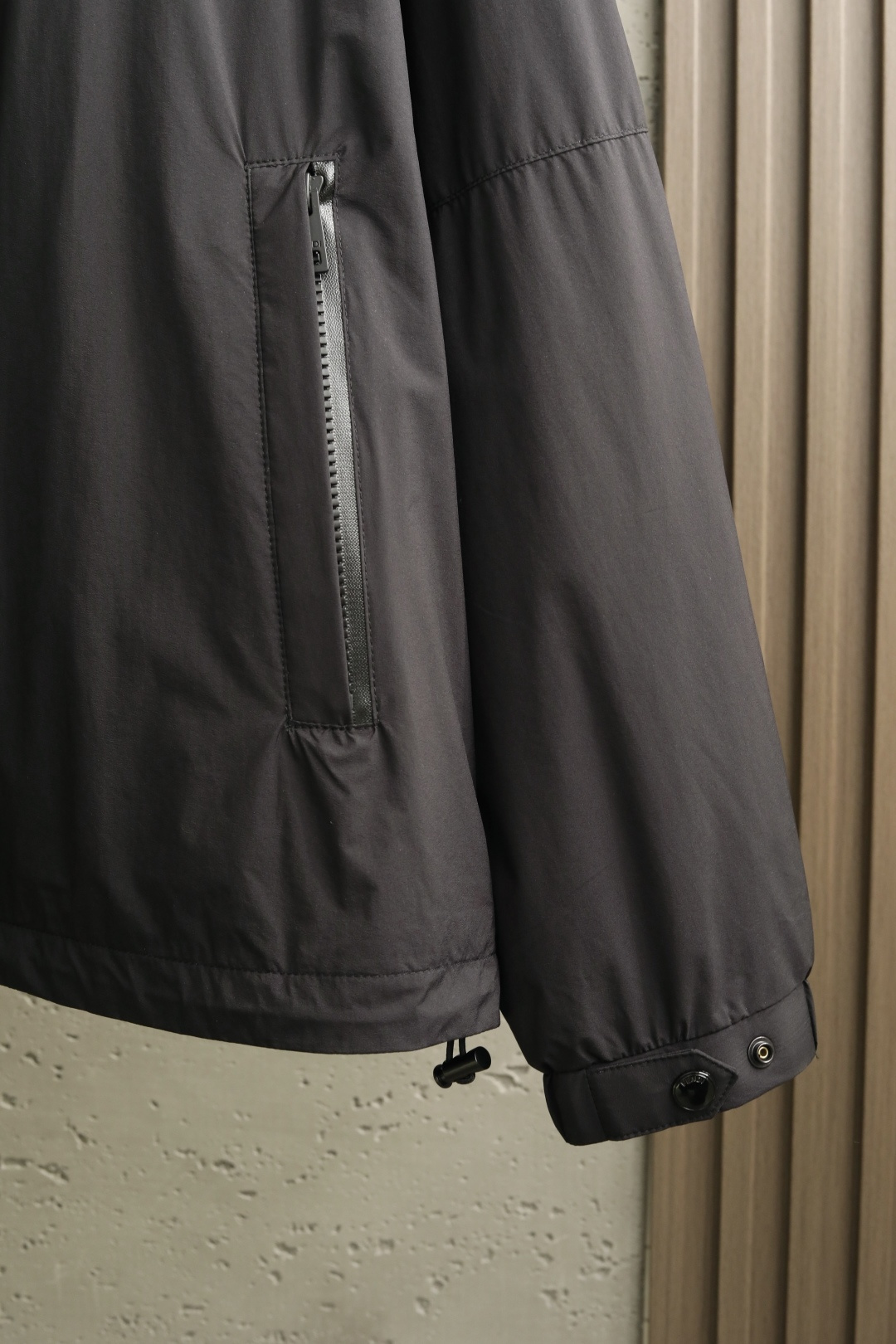 🔥🔥🔥2026年春款上新FE*DI 芬*迪 26春季新款夹克外套立体剪裁廓形版型上身显瘦帅气！衣身印双F