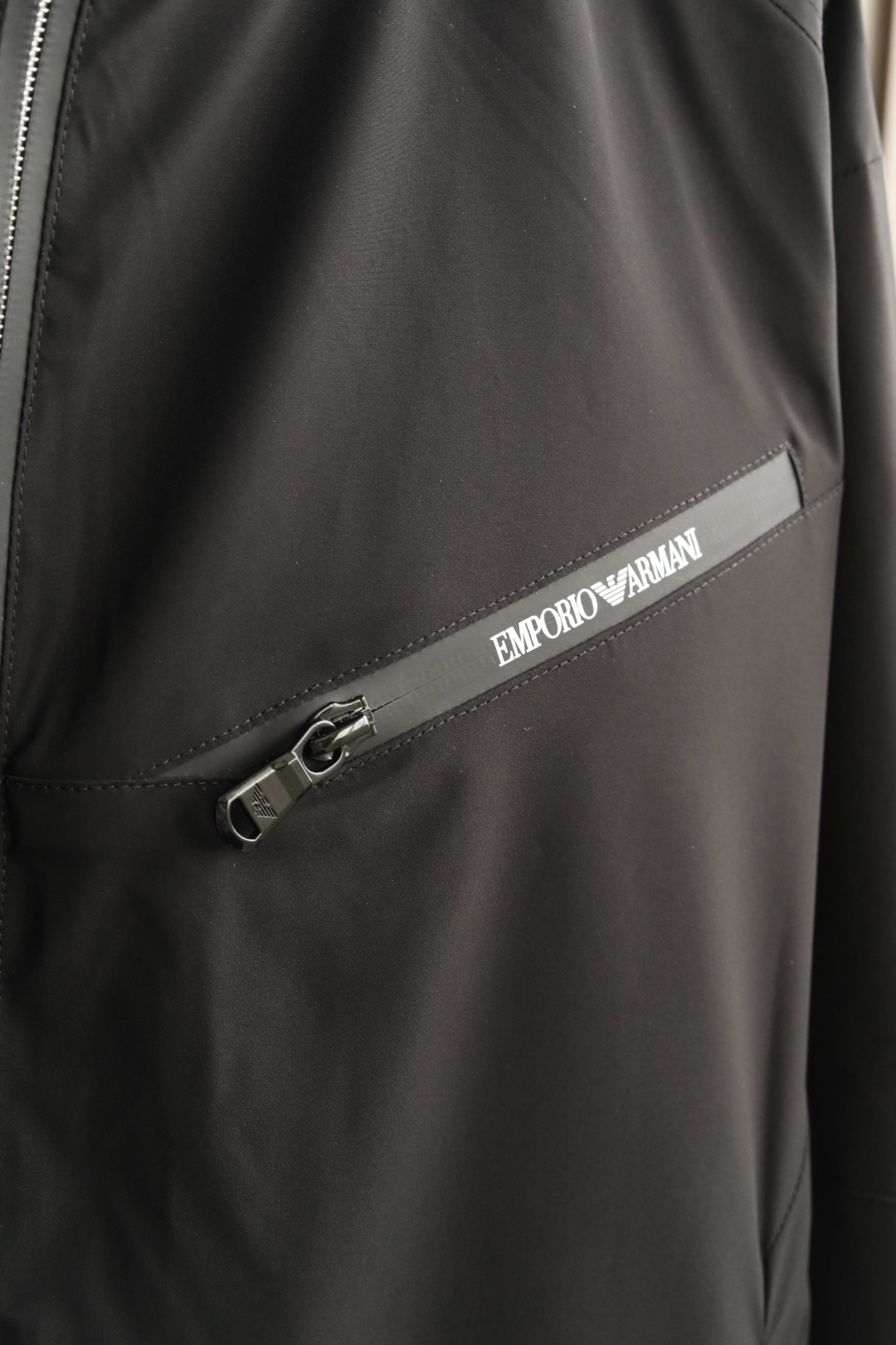 🔥春款上新Em*ioA*min 阿*尼 26年春季连帽夹克简约时尚通勤外套 顶级进口锦纶面料 定制原版五