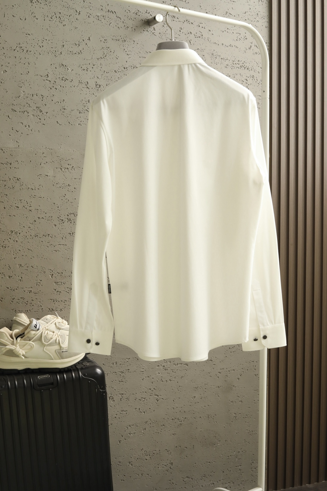 2026 TF春夏新款 采用全新进口复合材质，88.1%长绒棉纤维，细腻柔软，带来亲肤感受。8.9%粘纤