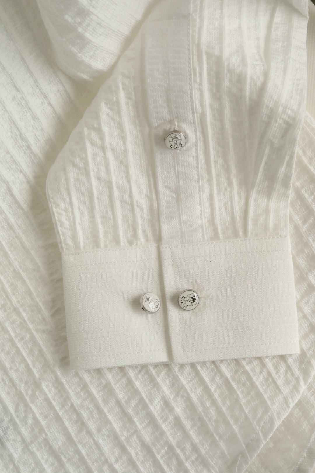 🍃2026春夏新款# 上新｜🍃 BC意大利奢牌 男装长袖衬衣# 让你的衣柜焕发新色彩，超细肌理，穿着柔滑