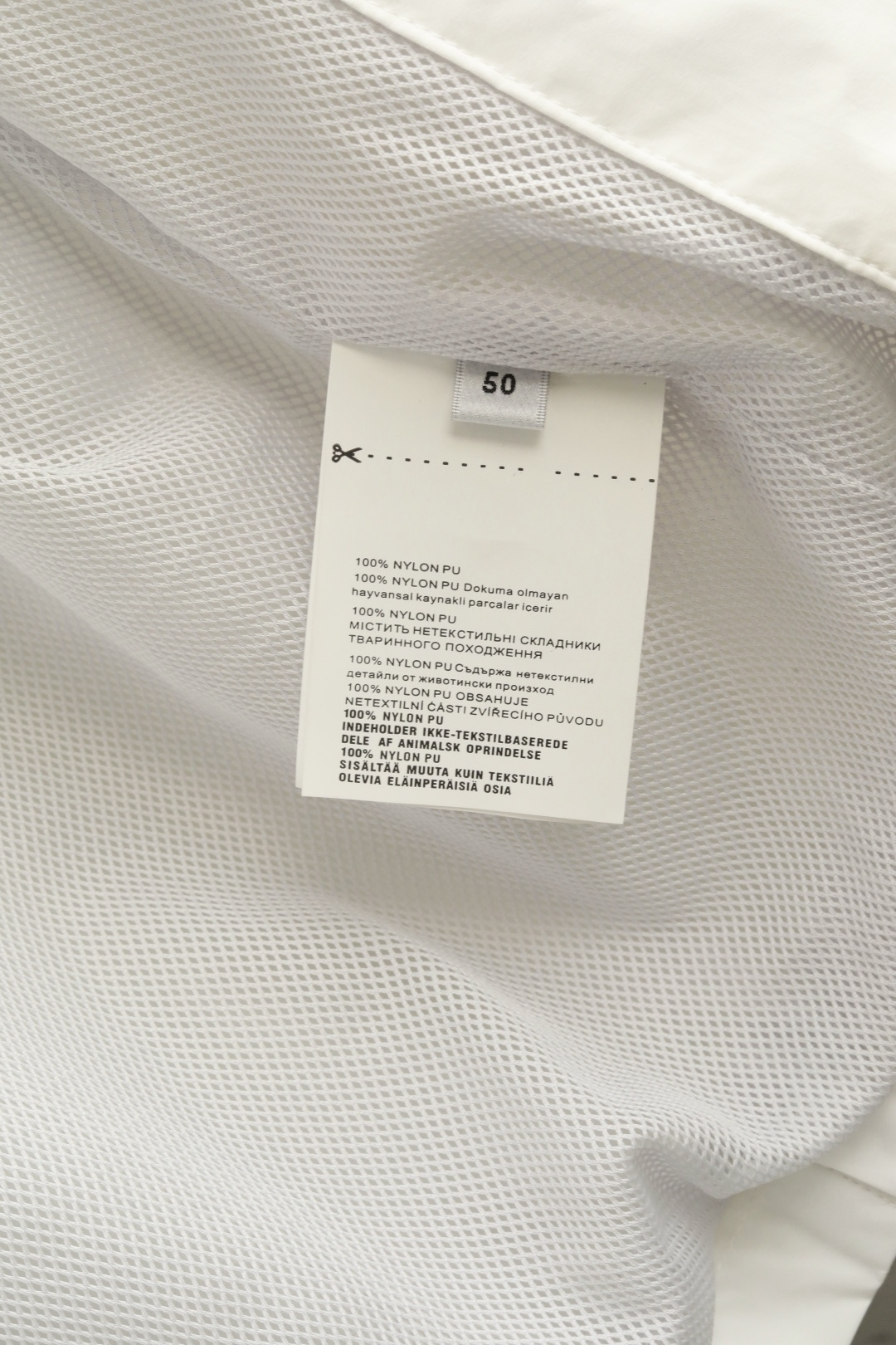 🔥🔥🔥春款上新P*A* 26年春季新款夹克穿上简约干练的休闲外套，瞬间重回时髦霸气，搭配最新的logo胸