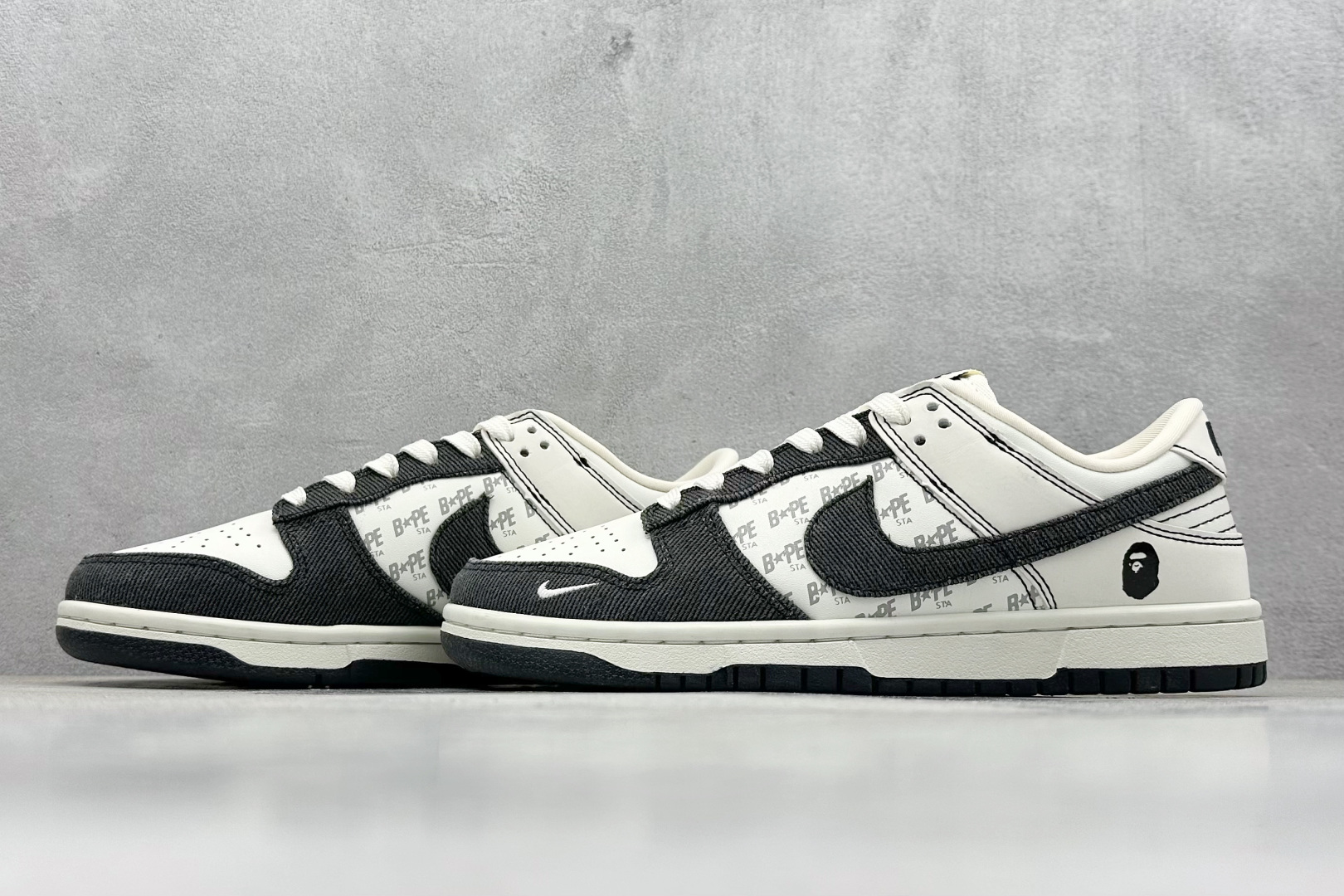 NIKE SB Dunk Low x BAPE 白黑小钩 QF1568-143