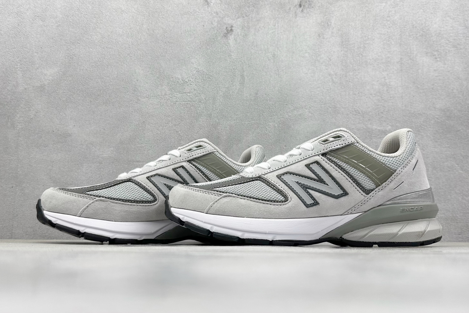 K New Balance NB990 系列 高端美产复古休闲跑步鞋 M990GL5