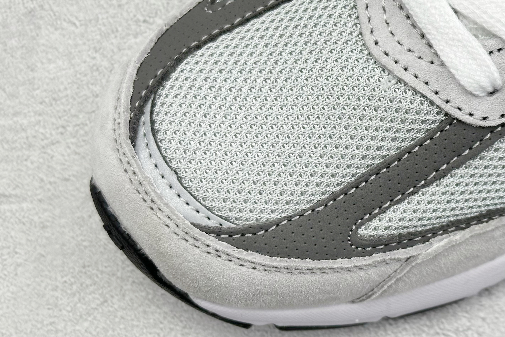 K New Balance NB990 系列 高端美产复古休闲跑步鞋 M990GL5