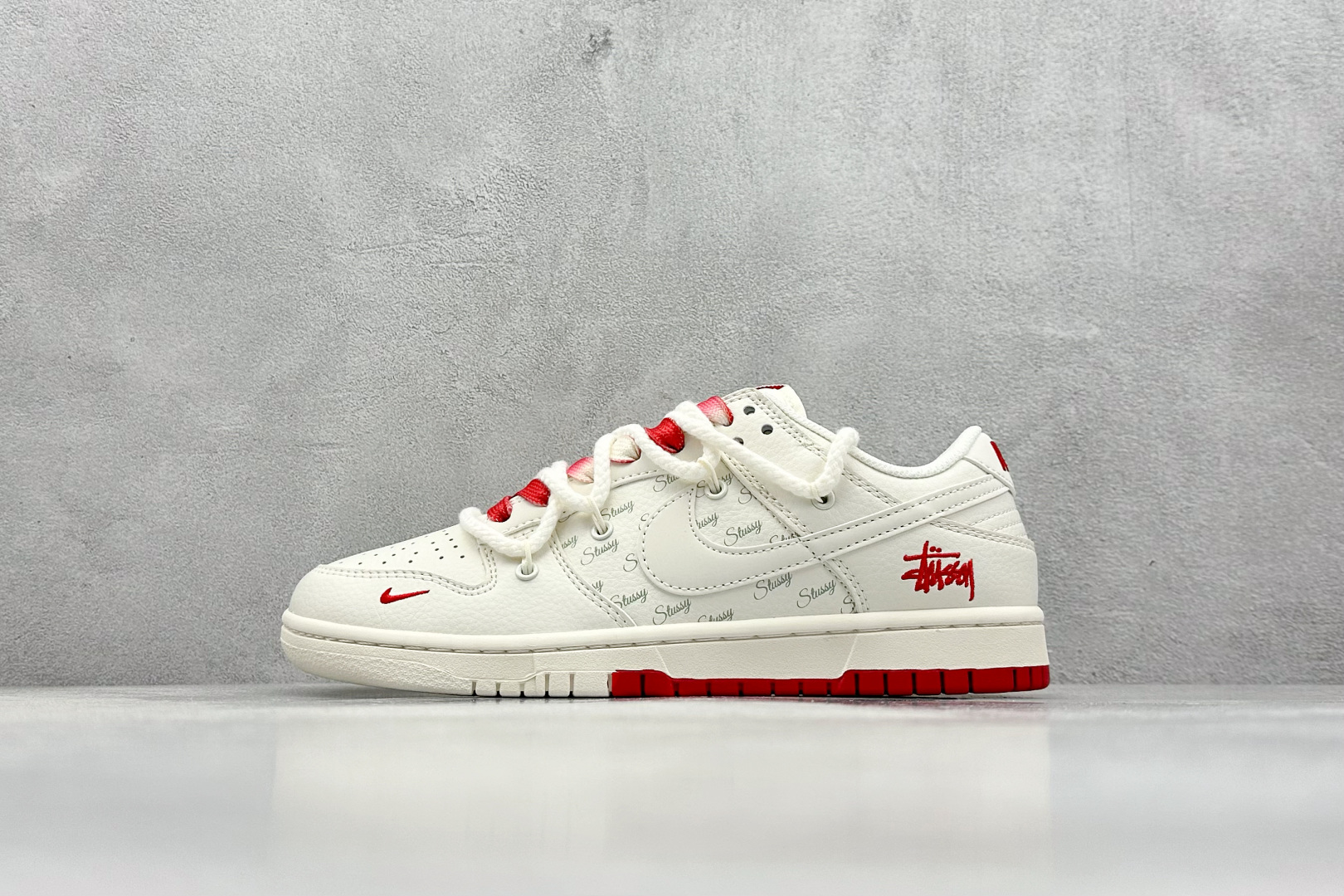 XC版 Nike SB Dunk Low x Stussy 白红小钩绑带  SJ2068-259