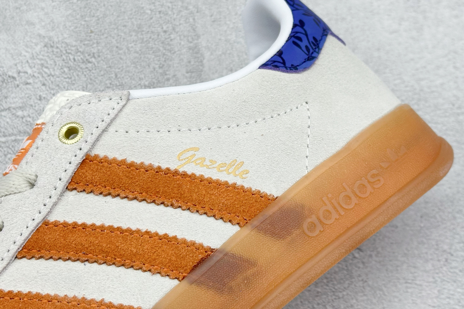 AD Originals Gazelle INdoor END 三叶草休闲防滑耐磨低帮板鞋 JQ0956