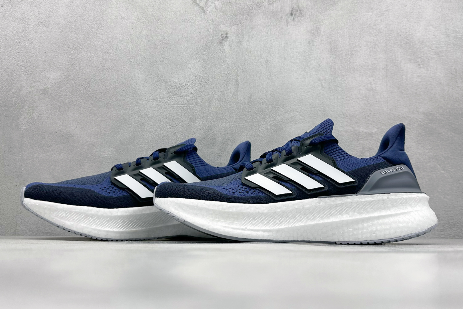  放店私
RS版 AD Ultraboost 5X 阿迪达斯新款休闲爆米花跑步鞋

货号：ID8817
