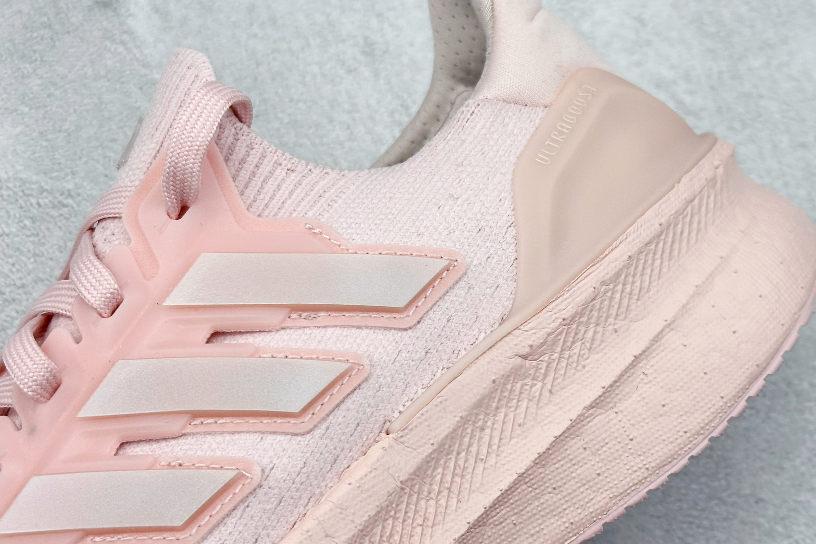  放店私
RS版 AD Ultraboost 5X 阿迪达斯新款休闲爆米花跑步鞋

货号：ID8845
