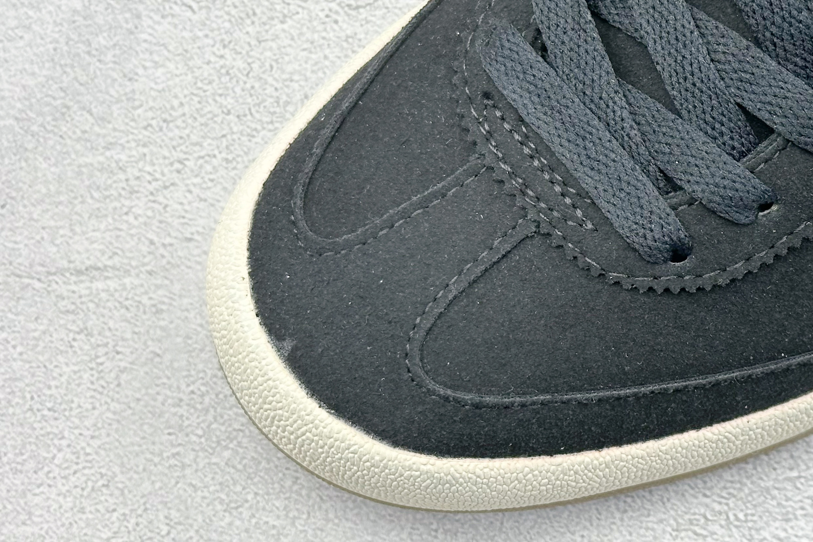 Adidas Originals Jeans 复古训练德训休闲鞋   GW1399