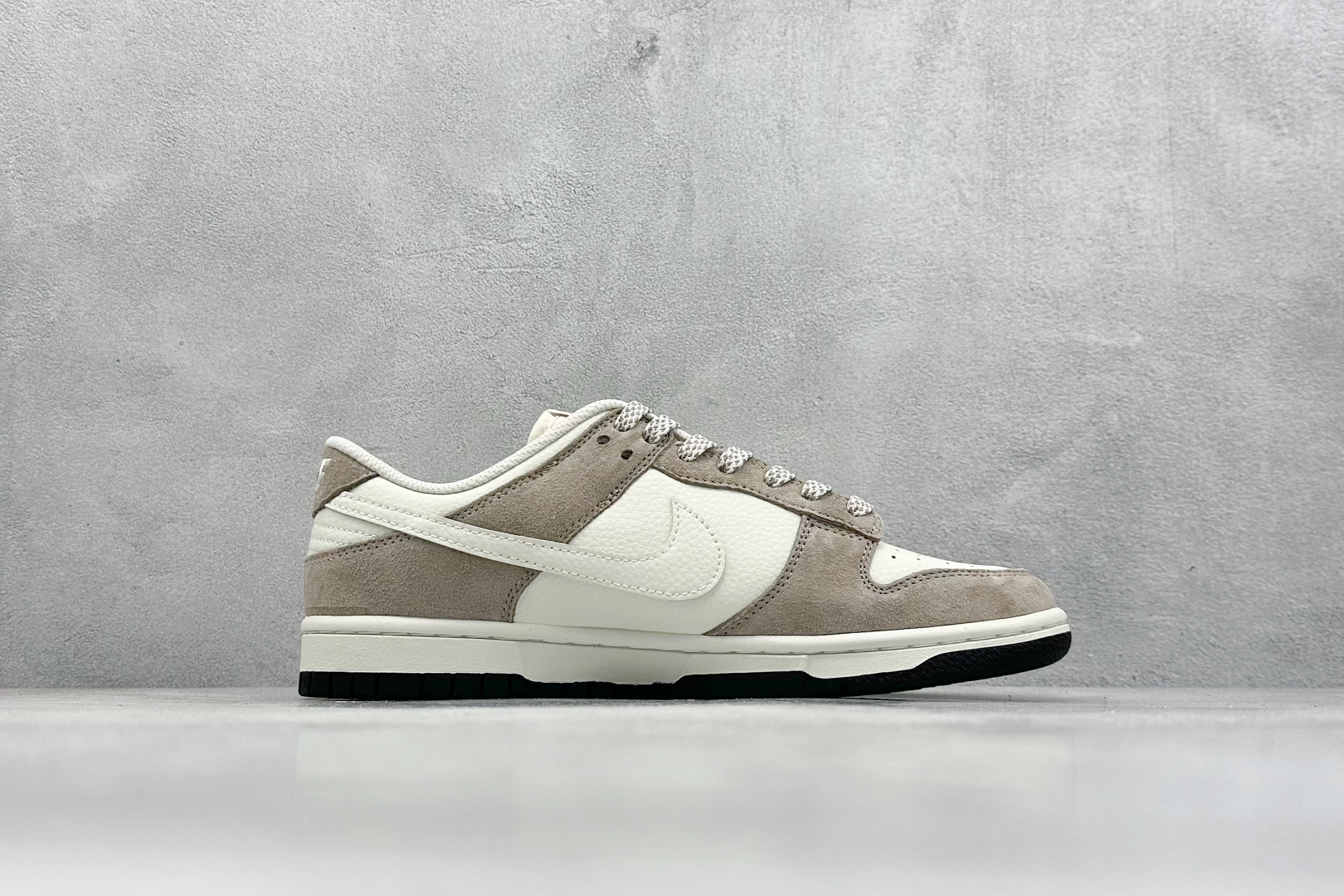 XC版 Nk SB Dunk Low 北面名 猪八白勾 周年高端定制 低帮休闲板鞋  DJ2024-063