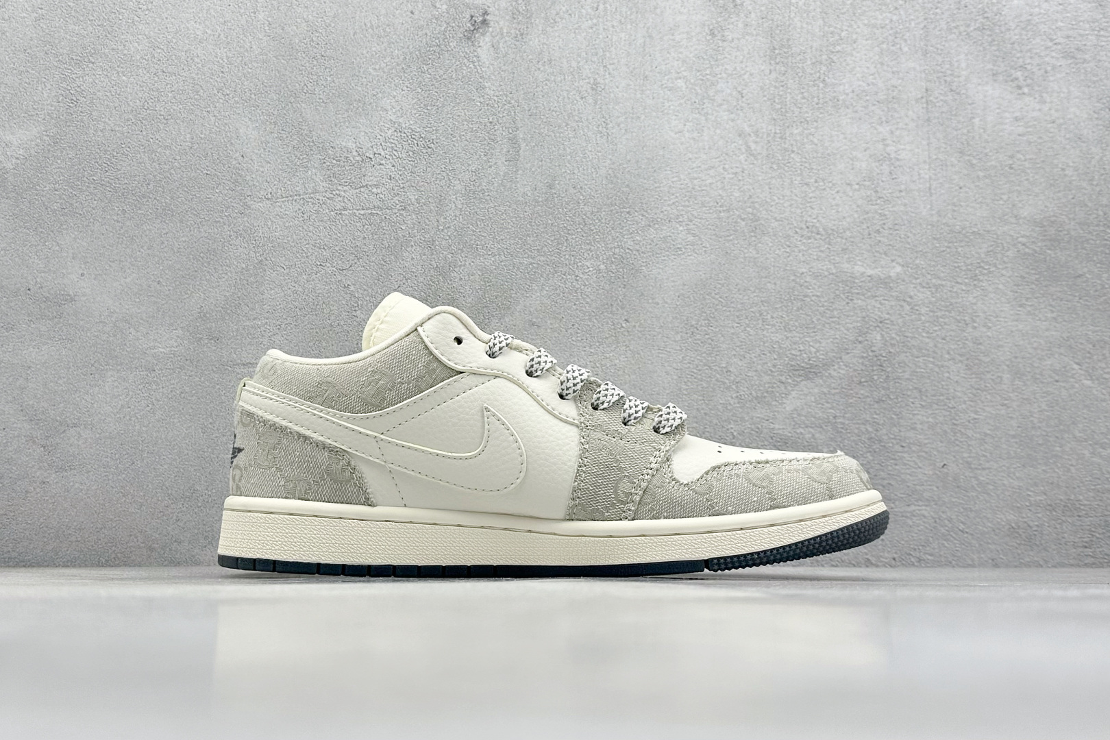 XC版 Air Jordan 1 Retro Low x GUCCI 白灰满天星 DM5688-101