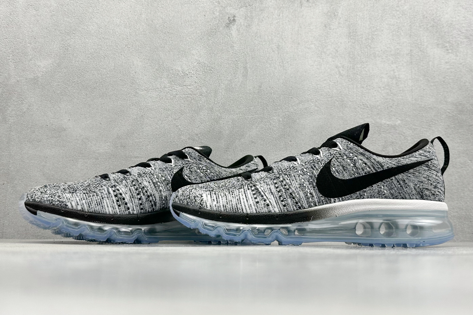 YH福利 终端放店
Nike Air Max Flyknit 2014舒适百搭减震耐磨 低帮休闲跑步鞋