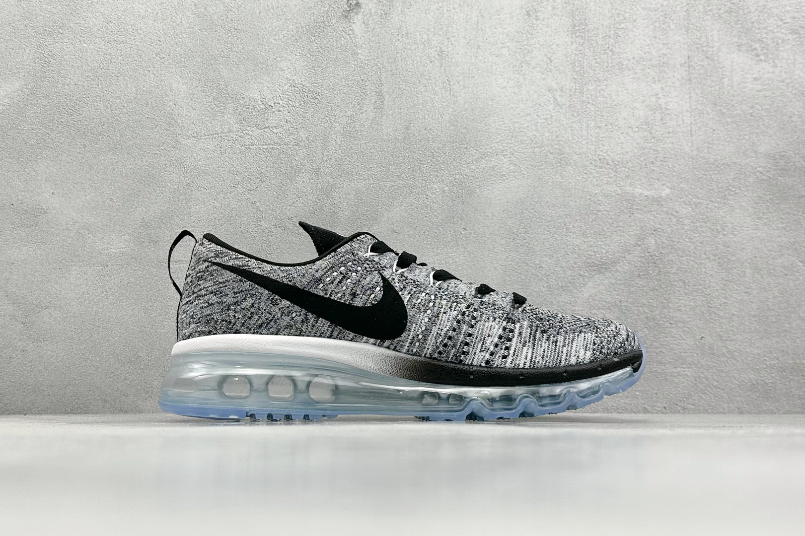 YH福利 终端放店
Nike Air Max Flyknit 2014舒适百搭减震耐磨 低帮休闲跑步鞋