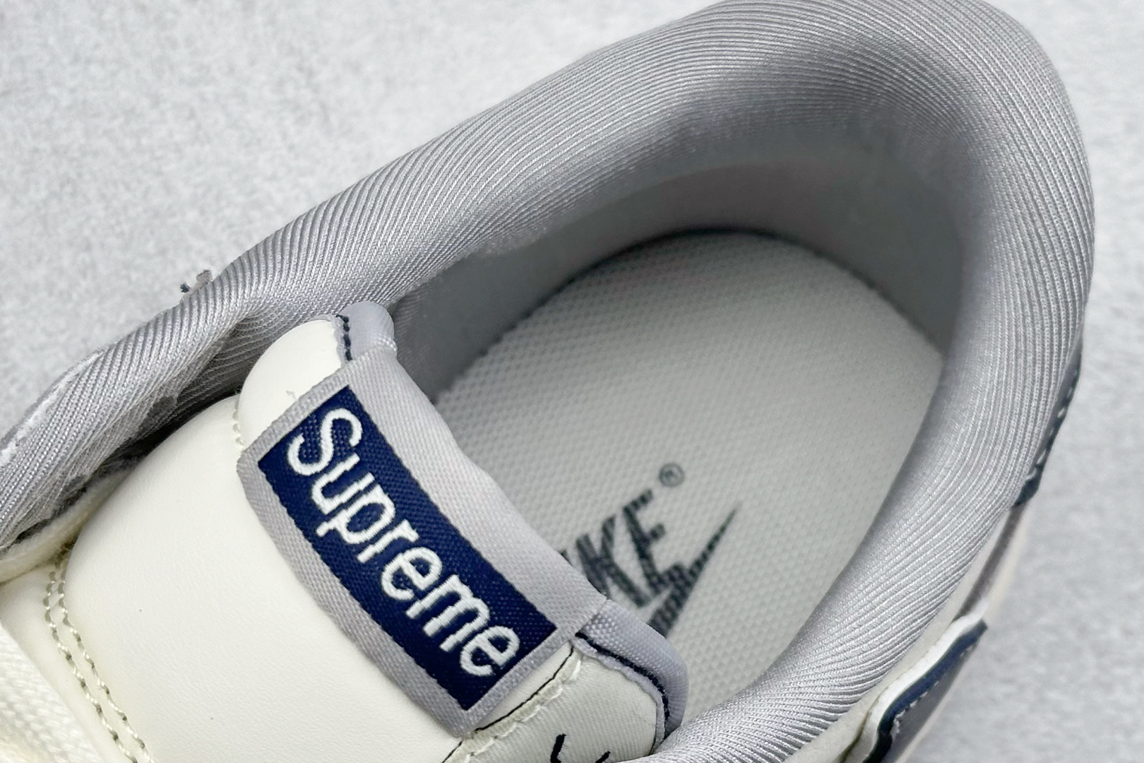 XC版 Travis Scott x Fragment Design x Air Jordan 1 Low OG SP AJ1 乔1 Supreme联名 米灰深蓝勾 DM9288-006