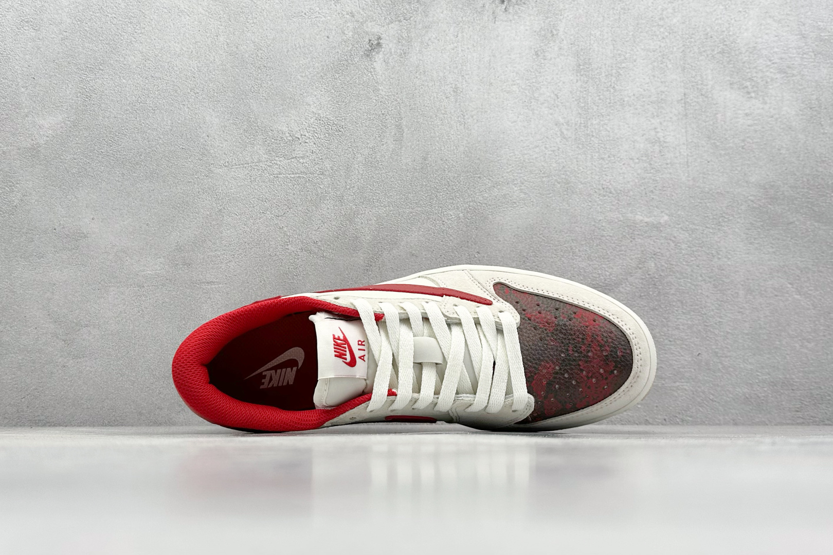 XC版 Travis Scott x Fragment Design x Air Jordan 1 Low OG SP AJ1 乔1 Supreme联名 中国红 低帮文化休闲板鞋 DM7866-076