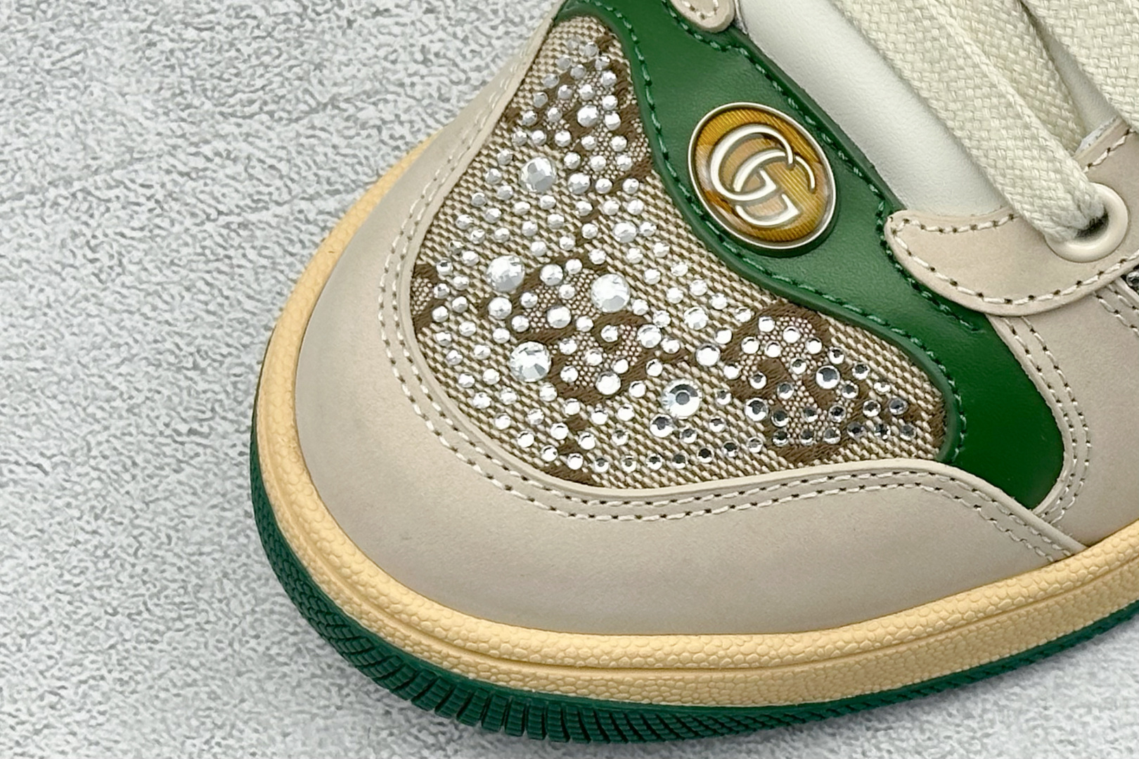 Gucci 古驰 Screener 运动休闲时装奢侈品系列 GG珐琅扣 擦脏做旧小脏鞋