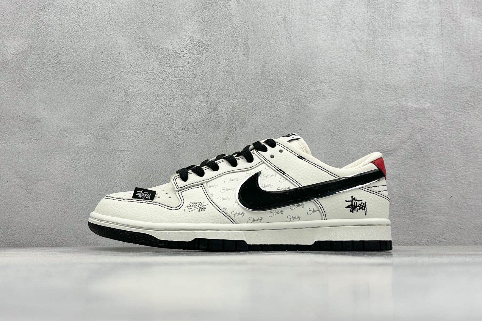 XC版 Nike SB Dunk Low x Stussy 白黑红 DJ2024-115