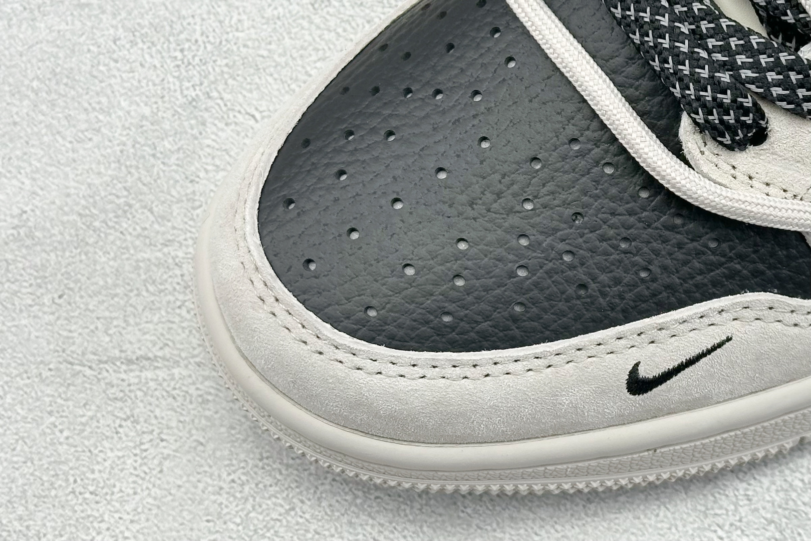 XC版 Travis Scott x Fragment Design x Air Jordan 1 Low OG SP AJ1 乔1 北面联名 波纹勾抽绳 低帮文化休闲板鞋   XS3186-200