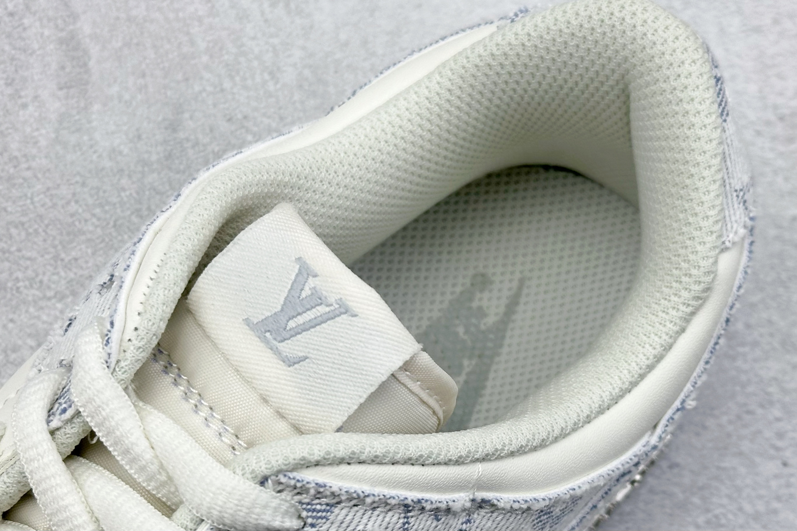 XC版 Nk SB Dunk Low LV联名-紫色牛仔米白紫勾 低帮休闲板鞋   DJ2024-010