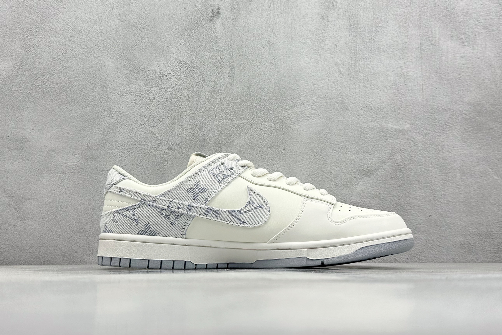 XC版 Nk SB Dunk Low LV联名-紫色牛仔米白紫勾 低帮休闲板鞋   DJ2024-010