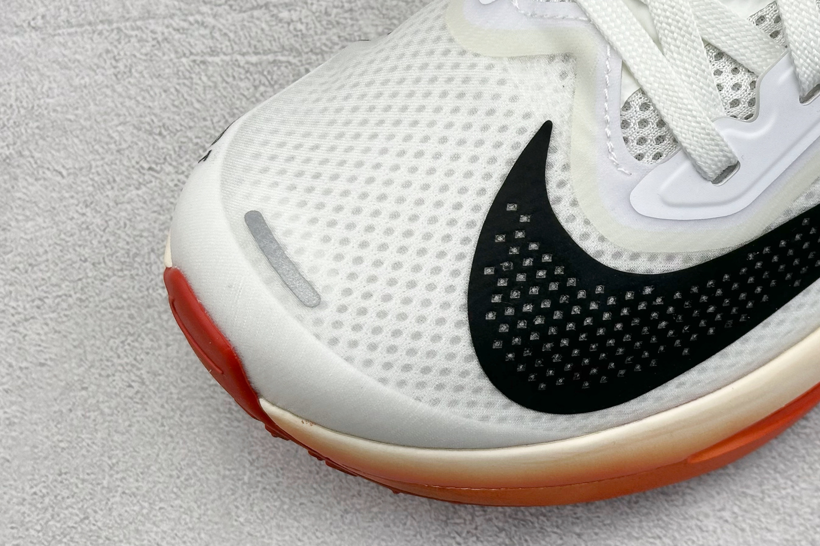 Nk Zoom Fly 6 Ek 耐克超弹轻盈跑步鞋   HJ7038-100