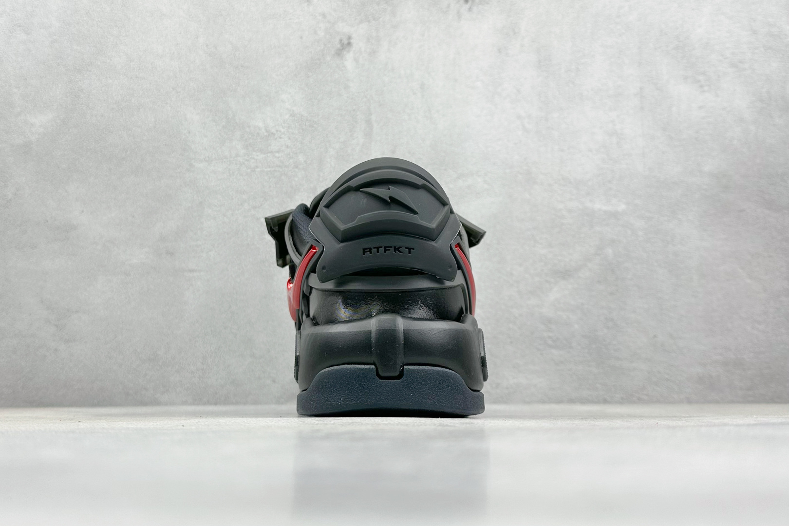 纯原 RTFKT x Nike Dunk 黑红色出货  HQ0899-001