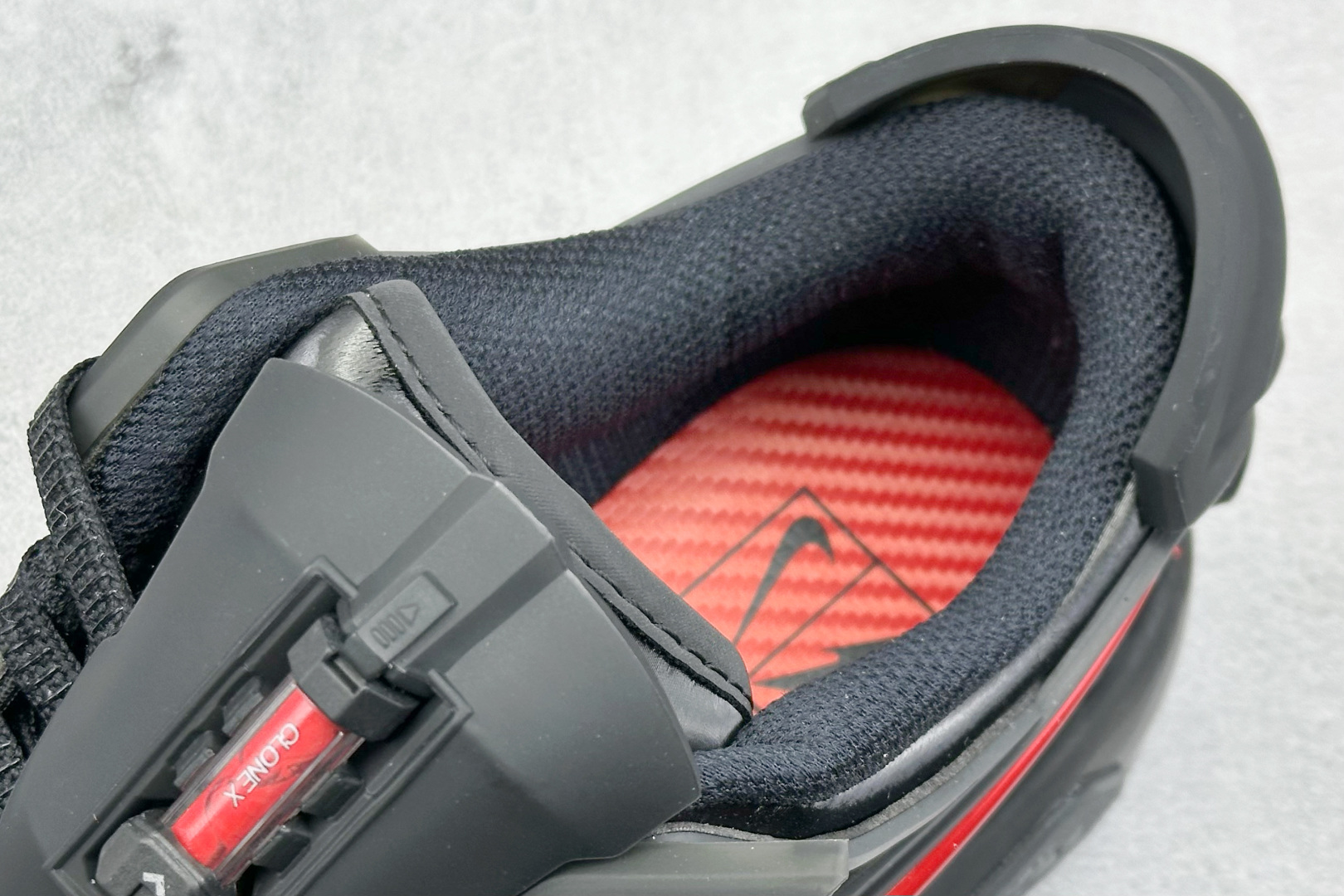 纯原 RTFKT x Nike Dunk 黑红色出货  HQ0899-001
