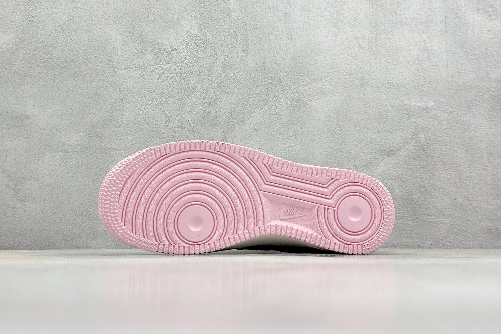 Nike Air Force 1 Low 苹果情人节  HV5992-111