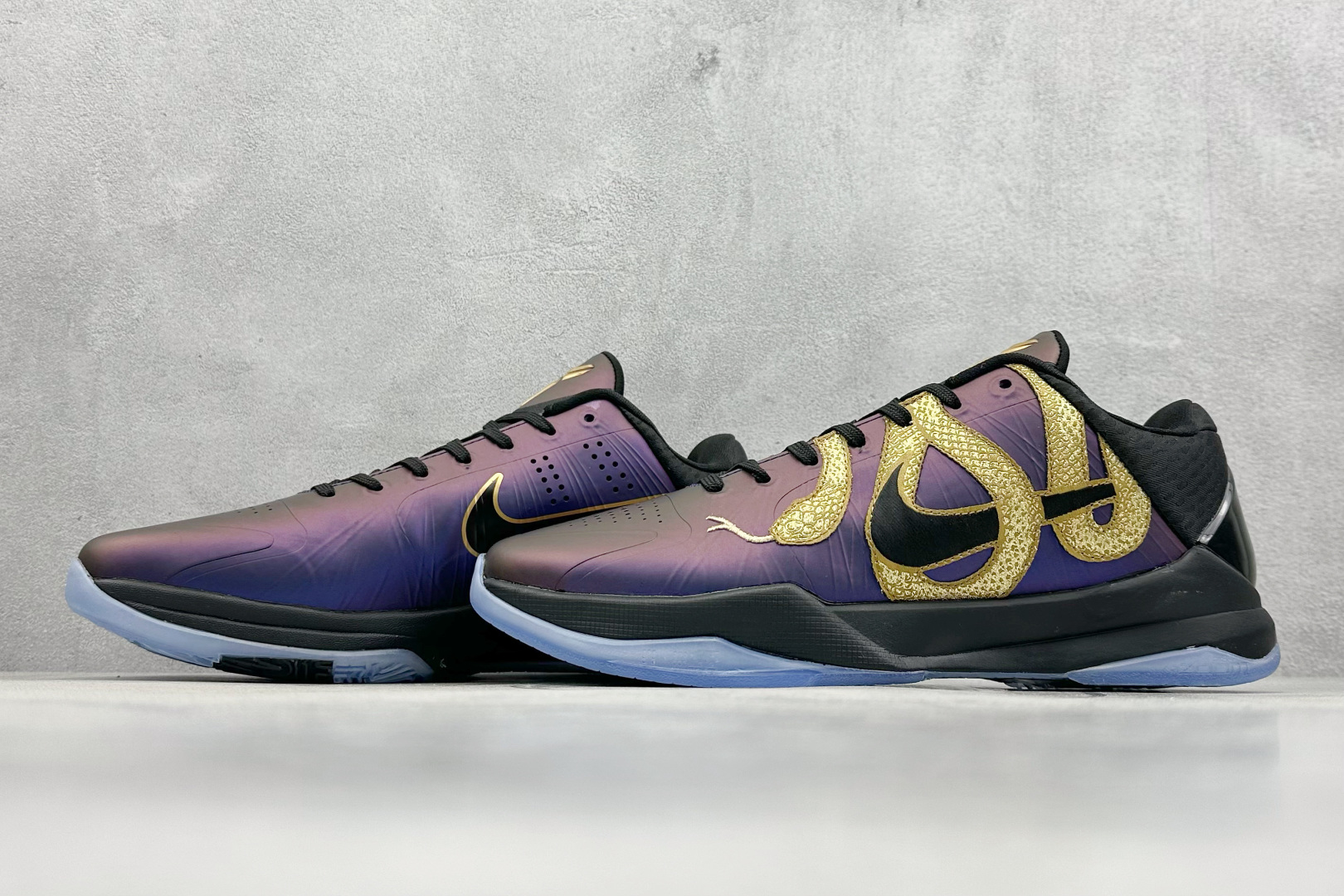 福利特价 终端放店
CK版 NK Zoom Kobe 5 联名 
科比五代 #Zoom Turbo气垫➕