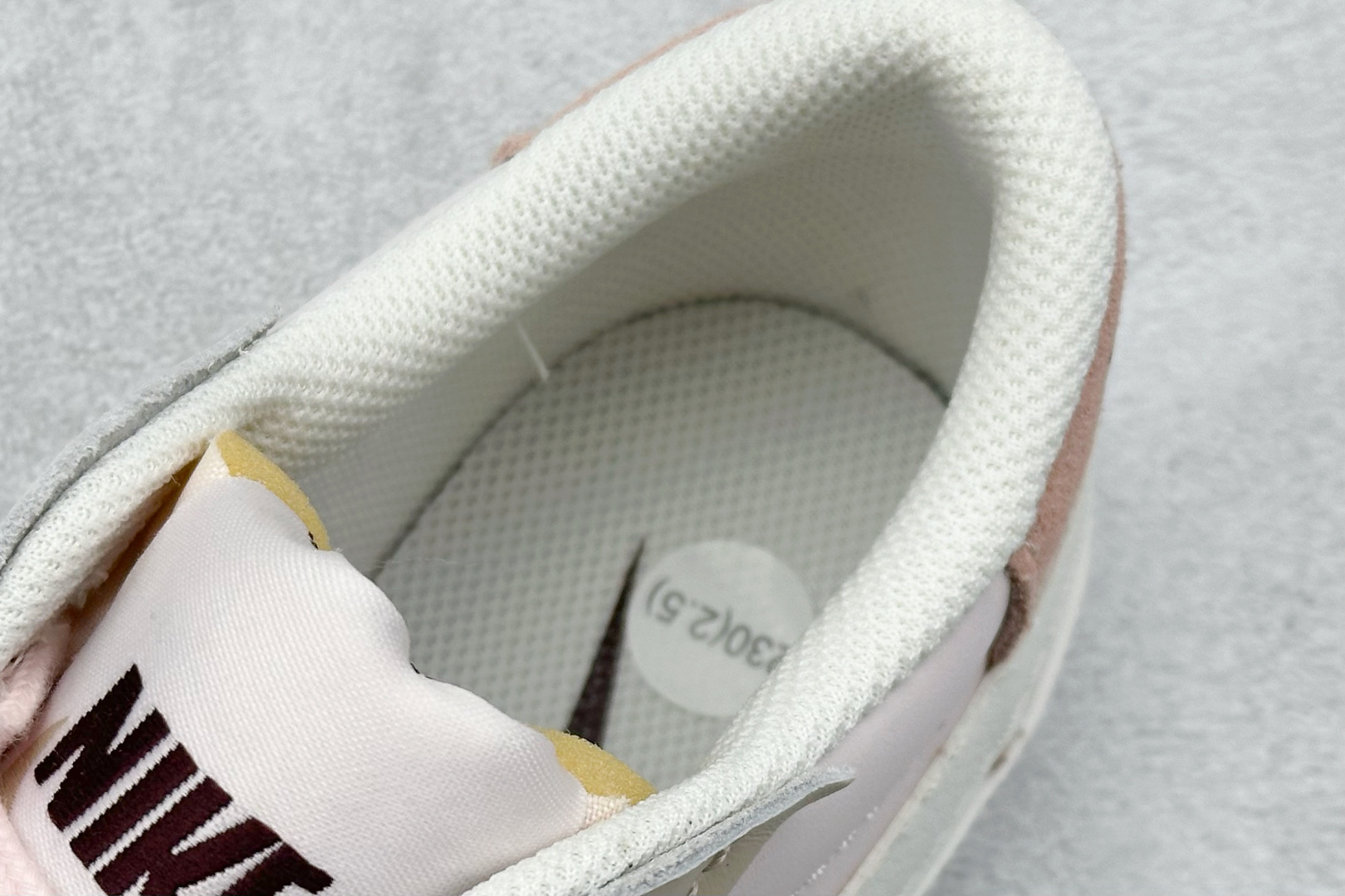 奥莱尾单福利 
Nk Blazer Low '77 Vntg 耐克大勾 开拓者低帮休闲运动板鞋 

货号