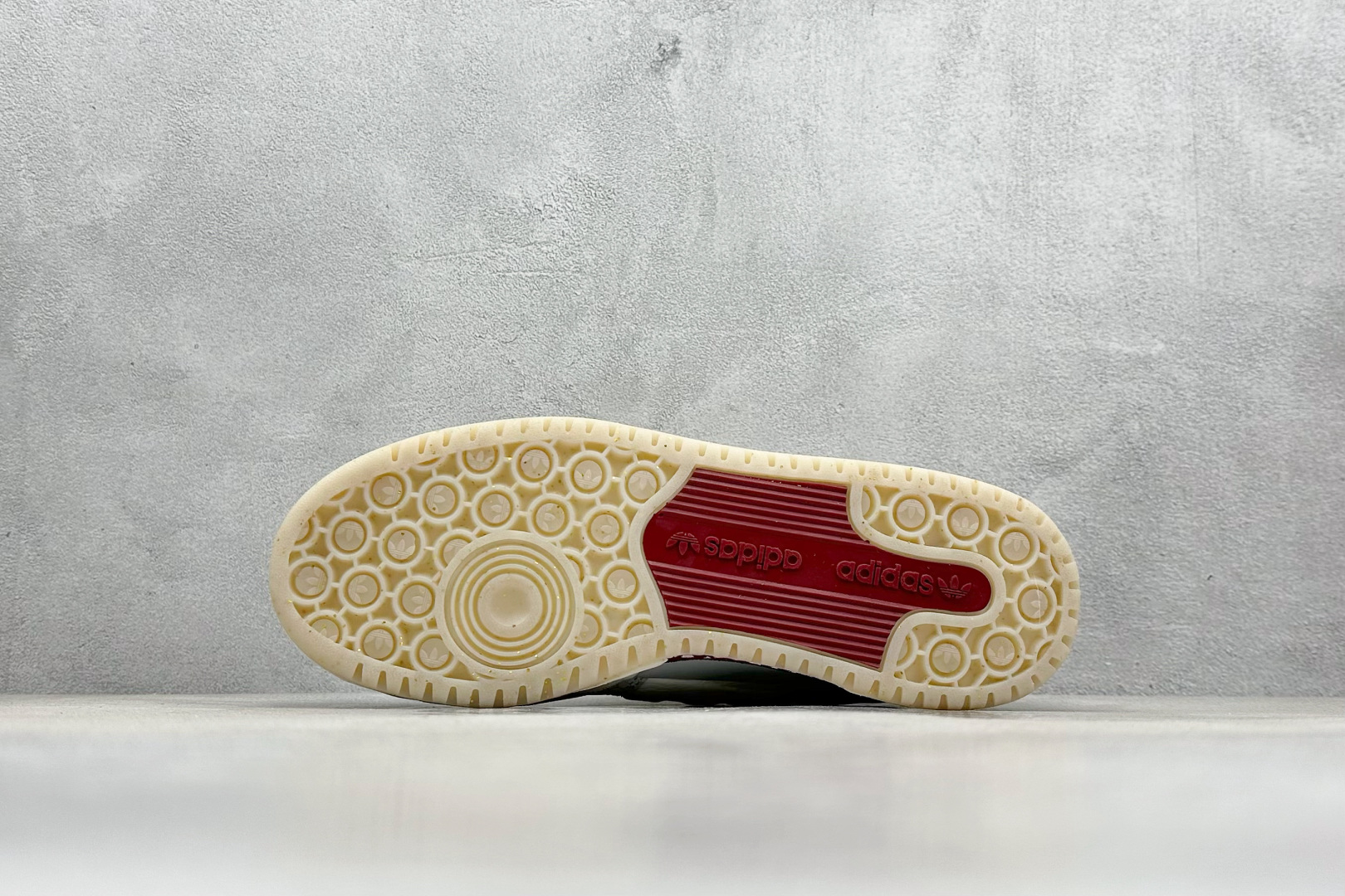 XL版 Adidas阿迪达斯Originals Forum 84 Low Classic 蛇年主题 头层经典潮流低帮休闲鞋  JP9969
