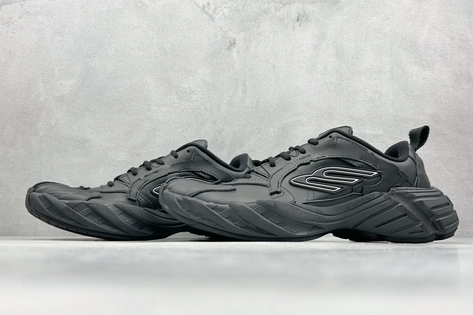OK版 巴黎16代 Balenciaga 巴黎世家 825418-WDTSC-1000