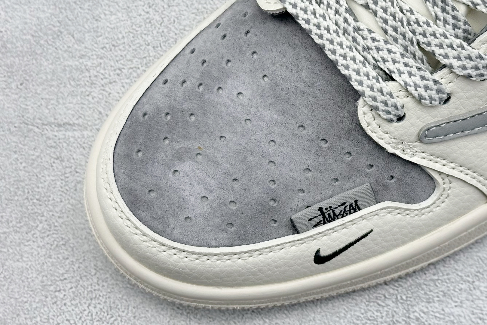 Fragment x Travis Scott x 斯图西 Air Jordan 1 Low 三方联名倒钩  SJ2068-130