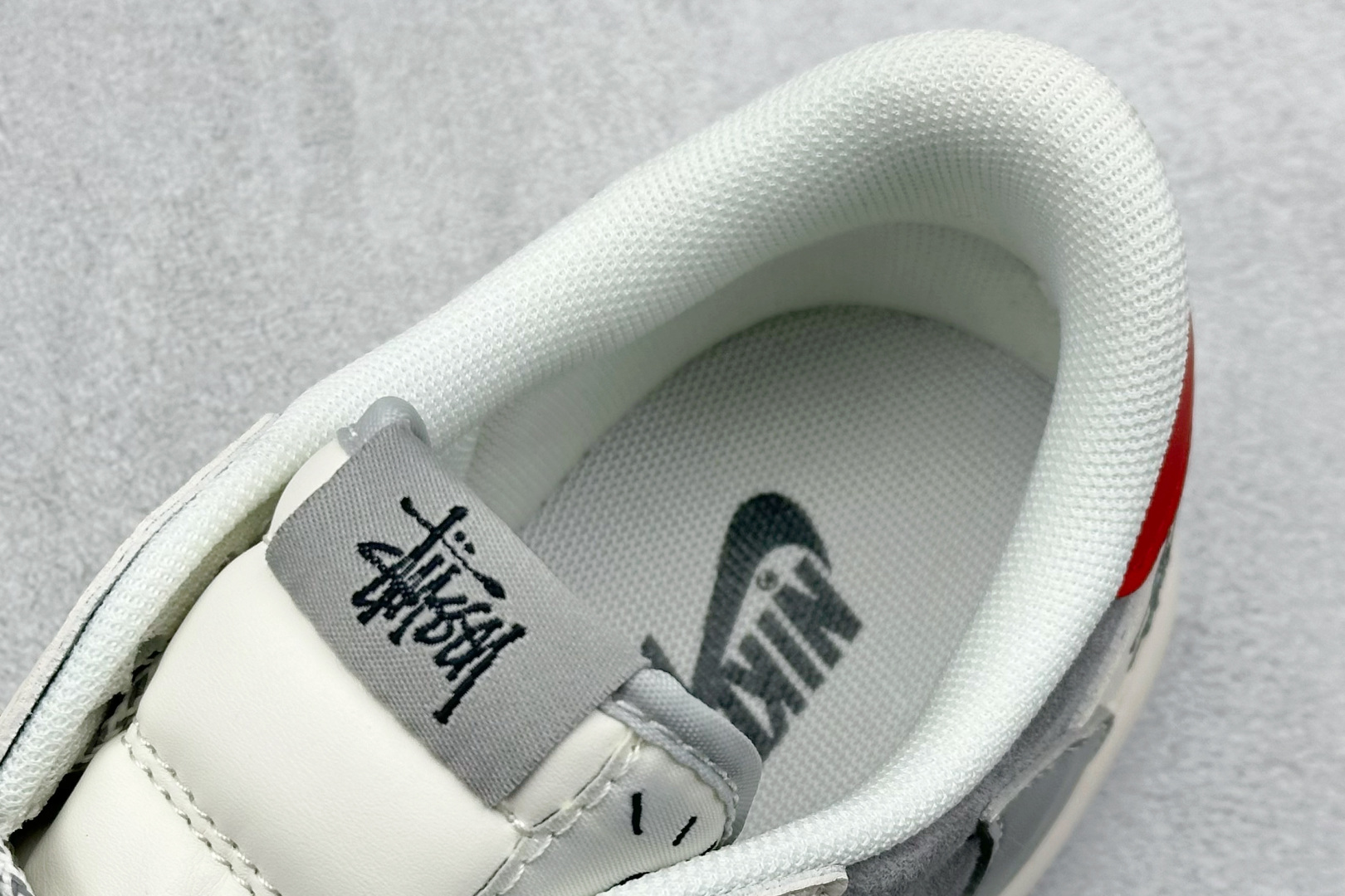 Fragment x Travis Scott x 斯图西 Air Jordan 1 Low 三方联名倒钩  SJ2068-130